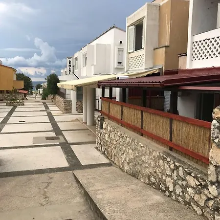 Jurisic Apartments Novalja Exterior photo